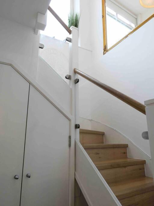 Immaculate Covent Garden Apartment Лондон Экстерьер фото