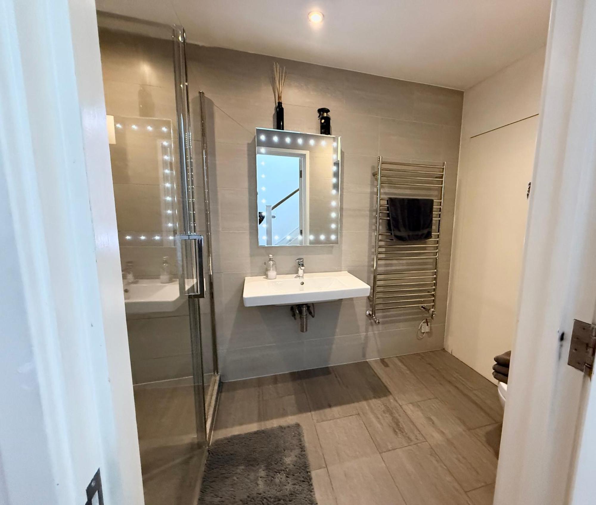 Immaculate Covent Garden Apartment Лондон Экстерьер фото